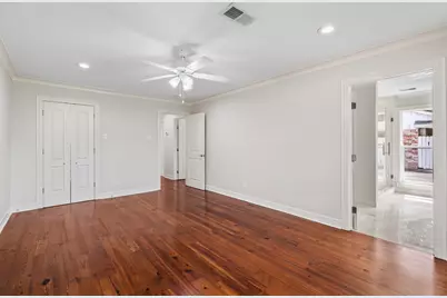 506 Briar Hill Drive, Houston, TX 77042 - Photo 21