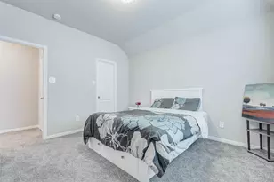 2806 Kingly Pne Trl, Conroe, TX 77385 - Photo 33