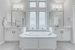 2806 Kingly Pne Trl, Conroe, TX 77385 - Photo 19
