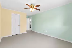11734 Alamo Dr, La Porte, TX 77571 - Photo 15