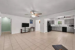 11734 Alamo Dr, La Porte, TX 77571 - Photo 5