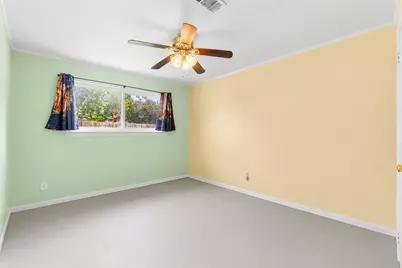 11734 Alamo Dr, La Porte, TX 77571 - Photo 13