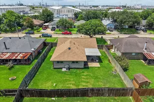 11734 Alamo Dr, La Porte, TX 77571 - Photo 17