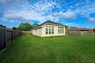 439 S Amherst Dr, West Columbia, TX 77486 - Photo 7