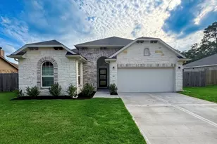 439 S Amherst Dr, West Columbia, TX 77486 - Photo 1