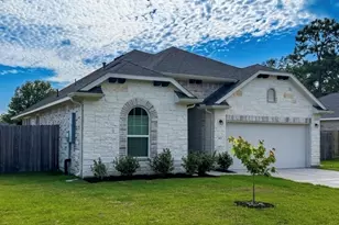 439 S Amherst Dr, West Columbia, TX 77486 - Photo 3