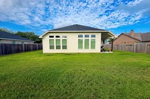 439 S Amherst Dr, West Columbia, TX 77486 - Photo 5