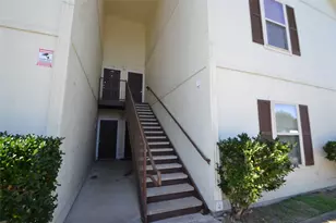304 Dell Ct, Houston, TX 77009 - Photo 1