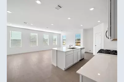 826 Ridgewood Cliffs Court, Willis, TX 77378 - Photo 13