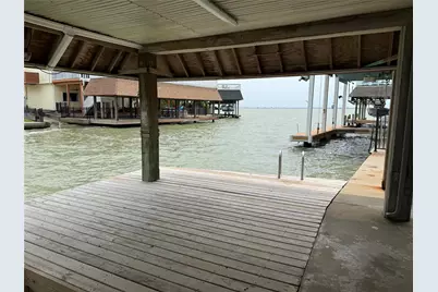 1222 Oahu Drive, Galveston, TX 77554 - Photo 3