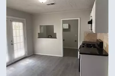 5406 Lyndhurst Drive, Houston, TX 77033 - Photo 3