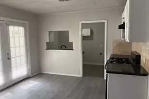 5406 Lyndhurst Dr, Houston, TX 77033 - Photo 3