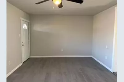 5406 Lyndhurst Drive, Houston, TX 77033 - Photo 7