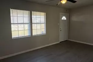 5406 Lyndhurst Dr, Houston, TX 77033 - Photo 9