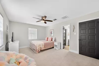 11103 Holly Springs Drive, Houston, TX 77042 - Photo 21