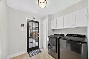 11103 Holly Springs Dr, Houston, TX 77042 - Photo 21