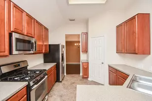 9004 Sunrise Trail, Pearland, TX 77584 - Photo 11