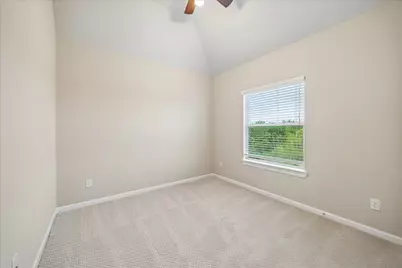 9628 Cambridge Manor Lane, Houston, TX 77045 - Photo 11