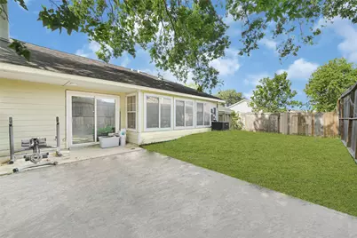 3018 Windy Royal Drive, Houston, TX 77045 - Photo 23
