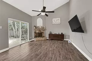 3018 Windy Royal Dr, Houston, TX 77045 - Photo 3