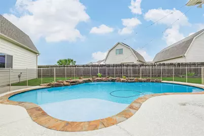 6811 Gonzales Point, Manvel, TX 77578 - Photo 1