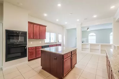 6811 Gonzales Point, Manvel, TX 77578 - Photo 11