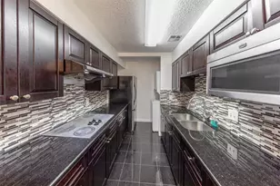 9323 Pagewood Ln, Houston, TX 77063 - Photo 7