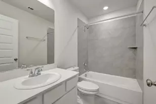 18564 Meadow Point Ln, Conroe, TX 77316 - Photo 13