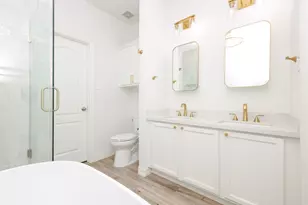 4655 Trembling Forest Ln, Houston, TX 77092 - Photo 3