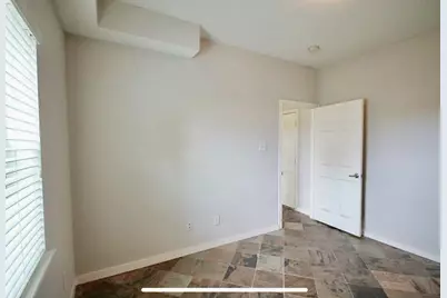 920 W 26th Street, Houston, TX 77008 - Photo 7