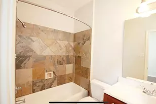 920 W 26th St, Houston, TX 77008 - Photo 5