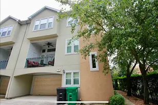 920 W 26th St, Houston, TX 77008 - Photo 1