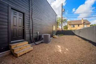 2724 Southmore Blvd, Houston, TX 77004 - Photo 3