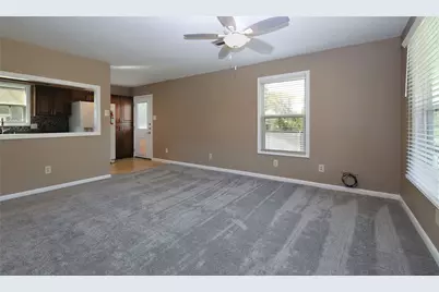 6611 Wayne Johnson Avenue, Hitchcock, TX 77563 - Photo 3