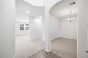 8306 Littlehip Hawthorn Dr, Baytown, TX 77523 - Photo 5