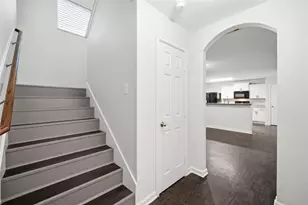 12731 Mystic Water Ln, Houston, TX 77044 - Photo 11