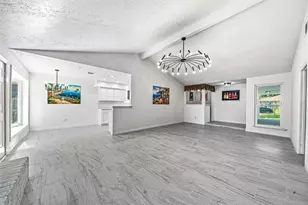 12723 Club Ln, Houston, TX 77099 - Photo 9
