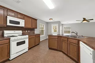 14627 Timber Cliff Ln, Cypress, TX 77429 - Photo 7