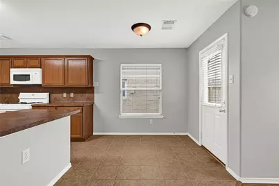 14627 Timber Cliff Lane, Cypress, TX 77429 - Photo 9