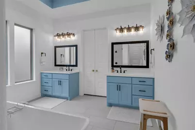 633 North Rivus Overlook Drive, Willis, TX 77318 - Photo 15