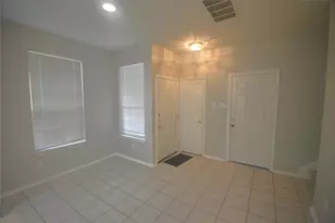 2719 Hackamore Hollow Ln, Houston, TX 77014 - Photo 3