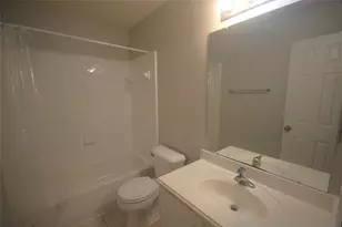 2719 Hackamore Hollow Ln, Houston, TX 77014 - Photo 7