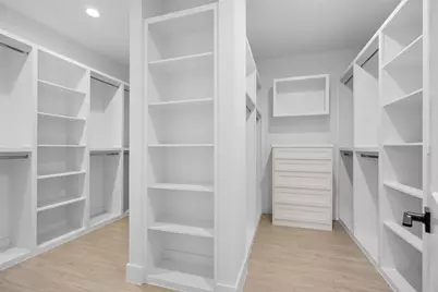 105 Tolima Dove Street, Houston, TX 77018 - Photo 23