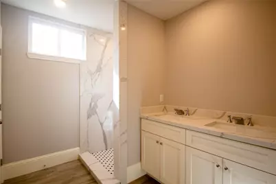 231 Betral Street, Houston, TX 77022 - Photo 11