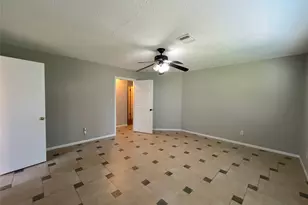 9510 Strawgrass Dr, Houston, TX 77064 - Photo 11
