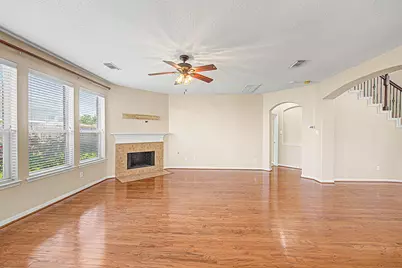 7527 Trail Hollow, Missouri City, TX 77459 - Photo 9