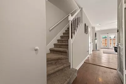 14715 Barryknoll Lane #121, Houston, TX 77079 - Photo 17