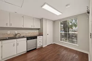 14715 Barryknoll Ln, Houston, TX 77079 - Photo 13