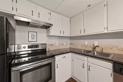 14715 Barryknoll Lane #121, Houston, TX 77079 - Photo 15