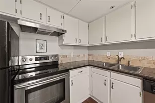 14715 Barryknoll Ln, Houston, TX 77079 - Photo 15